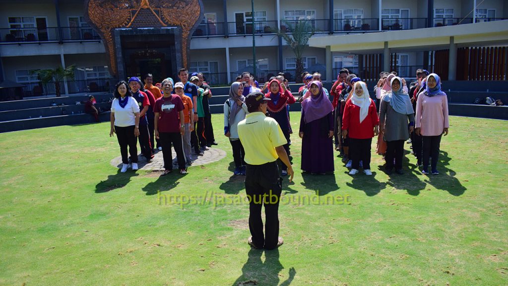  Jasa Trainer Outbound Semarang